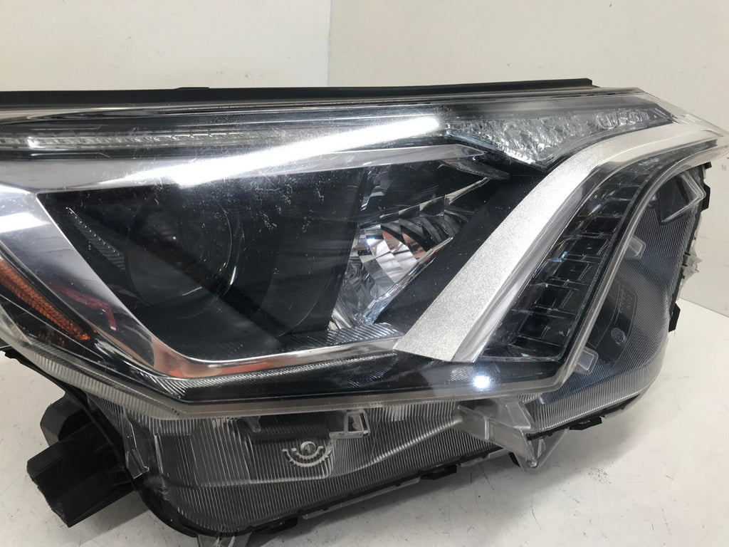 Projector Headlight Damaged Right RH Toyota RAV4 2016 2017 2018 8114542670 OEM