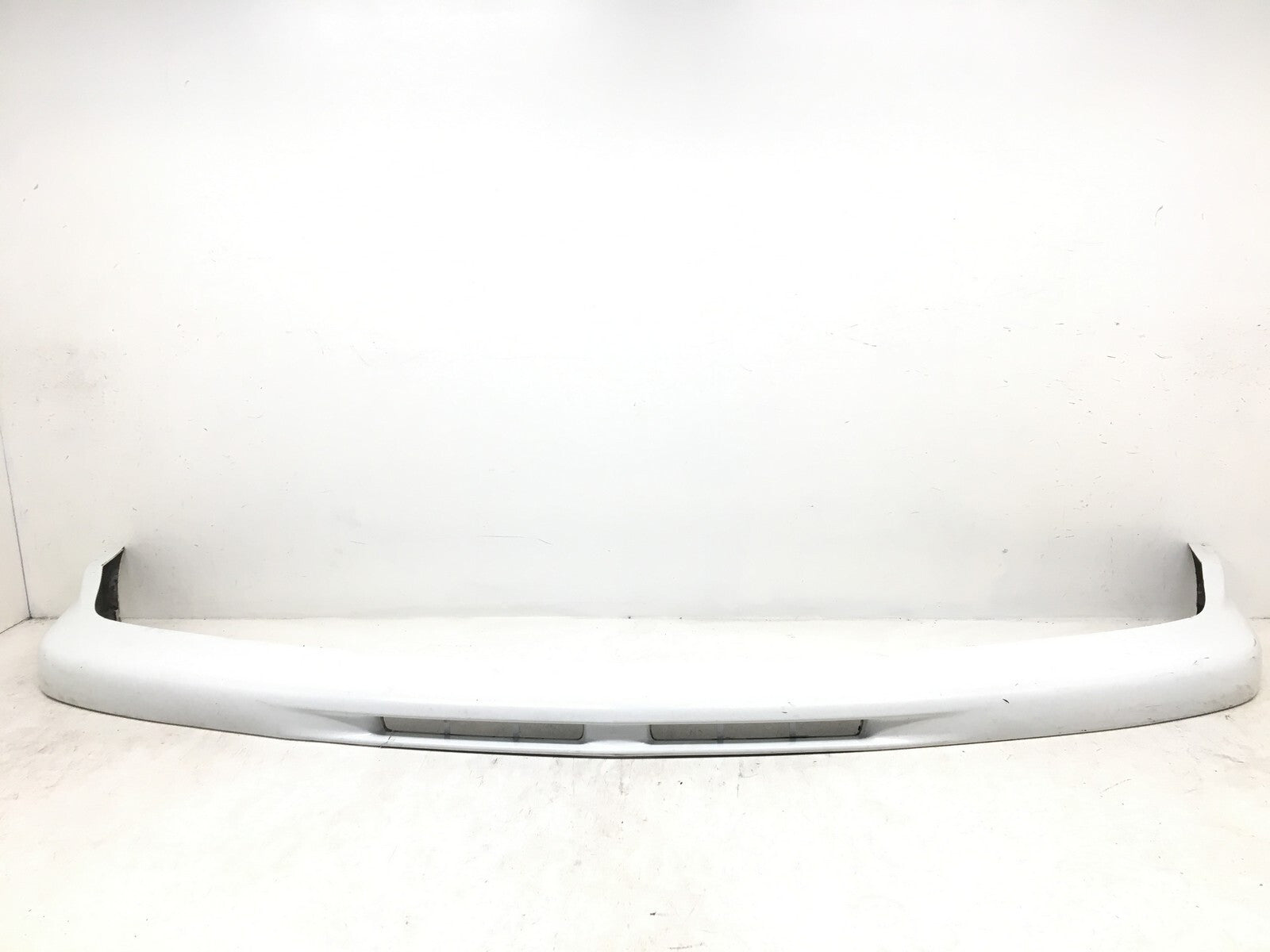 Front Bumper Cover Chevy Suburban 00-06 15079262 OEM