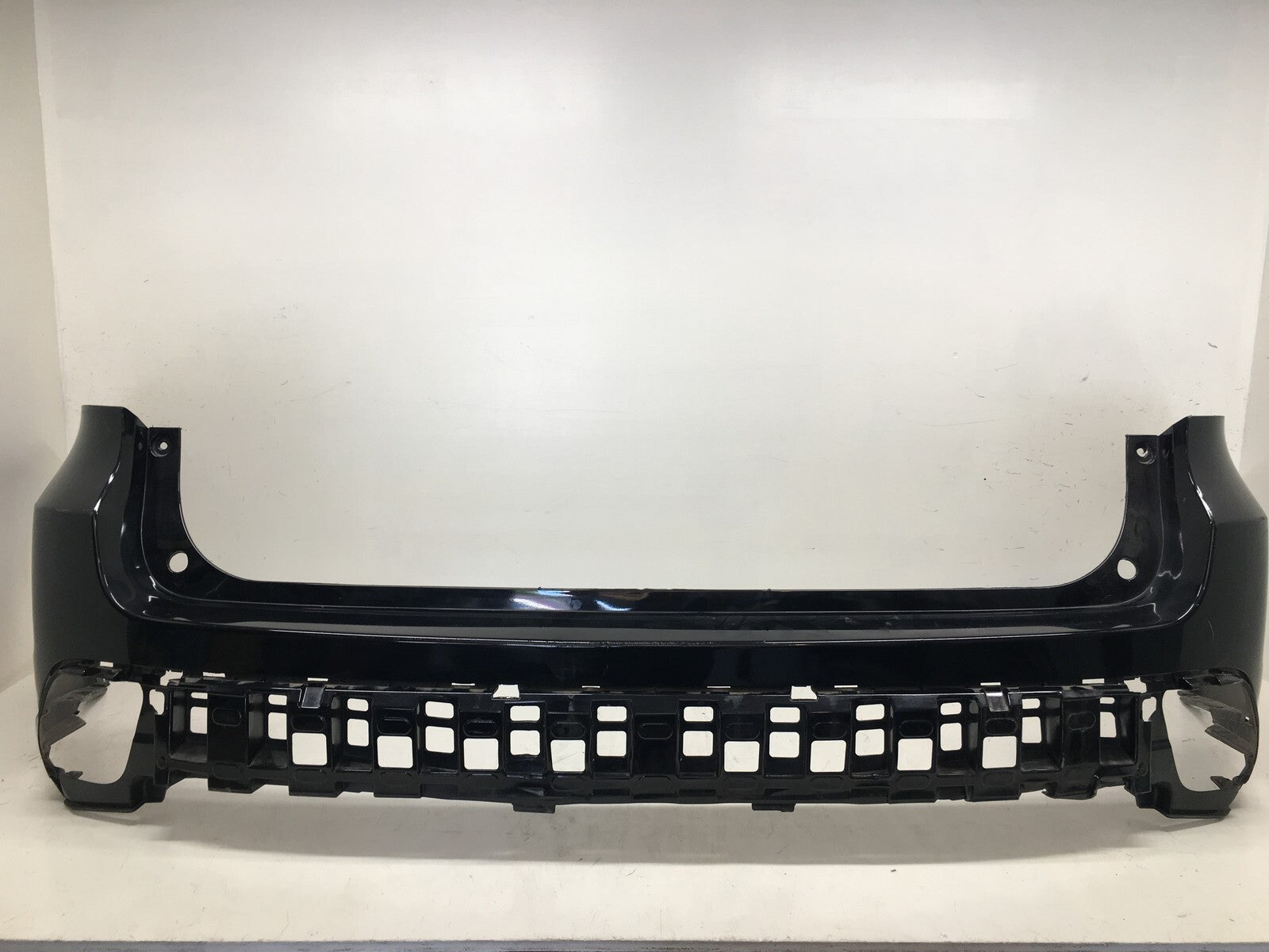 Rear Bumper Cover Toyota Highlander w/o Sensor 218  Attitude Black 14-18 OEM2