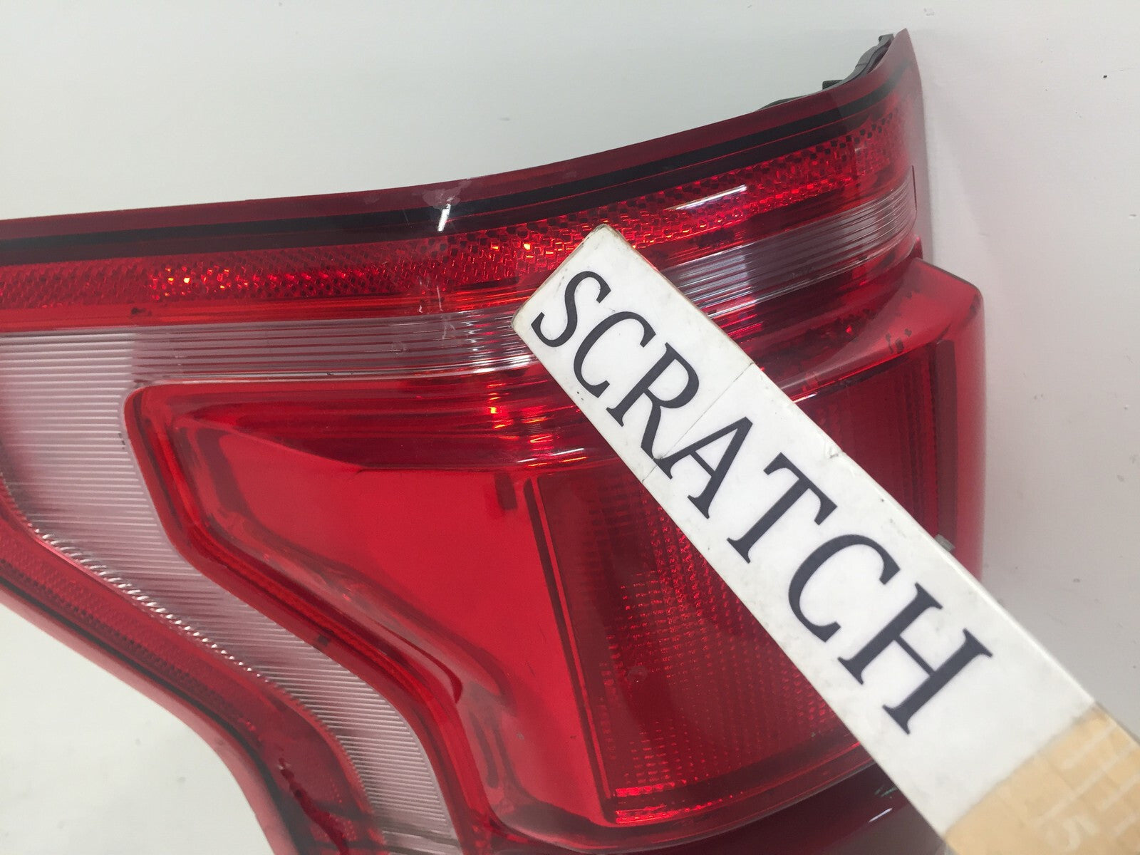 Tail light Damaged LH Left Driver Ford F150 F 150 2015-2017 FL34-13B505-C OEM