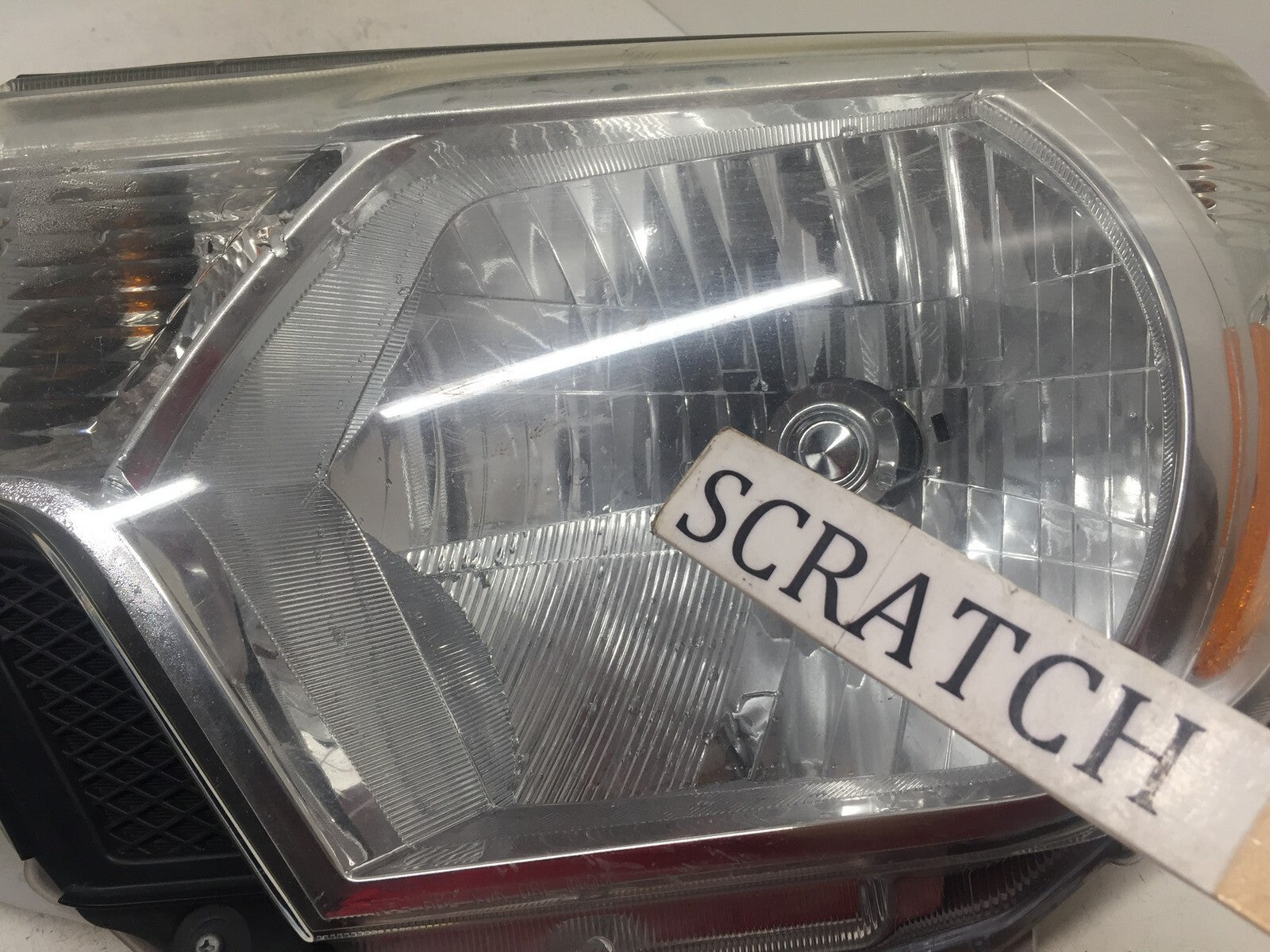 Headlight Damaged Head Lamp Driver LH Toyota Tacoma 2012-2015 8115004180 OEM
