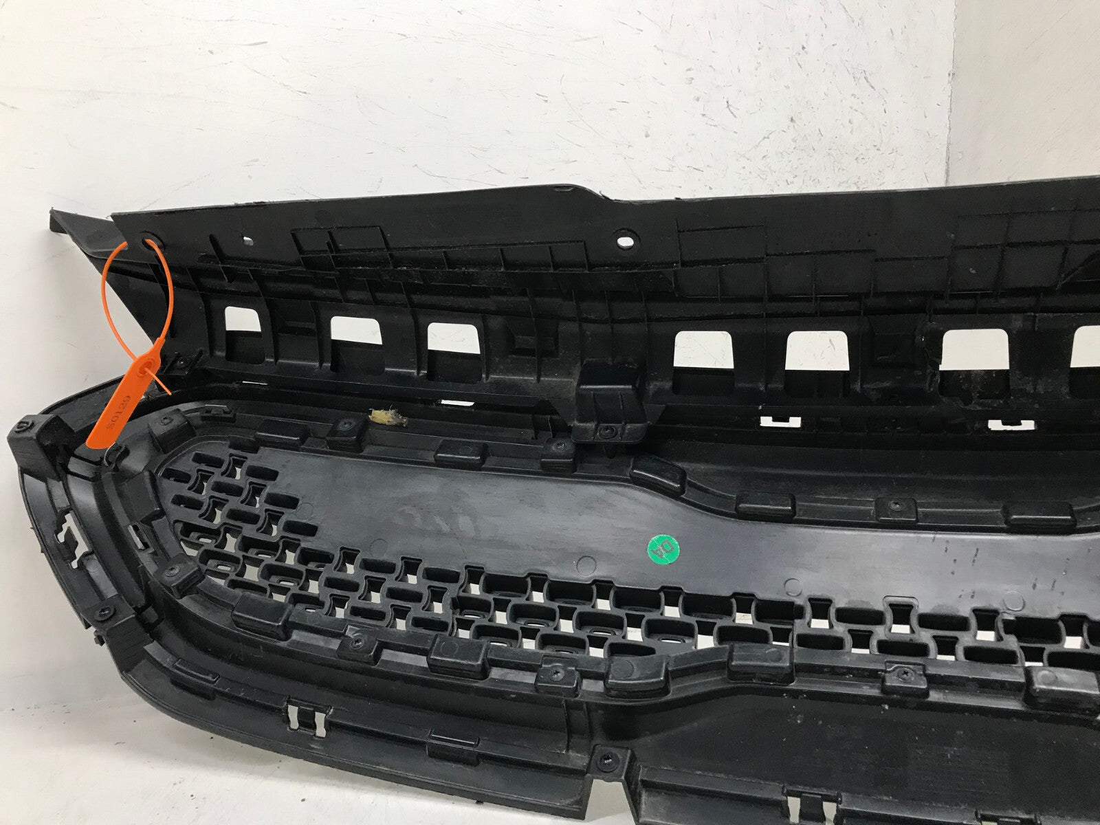 Grille Grill 2017-2019 Kia Niro Non EV 86350-G5000 OEM