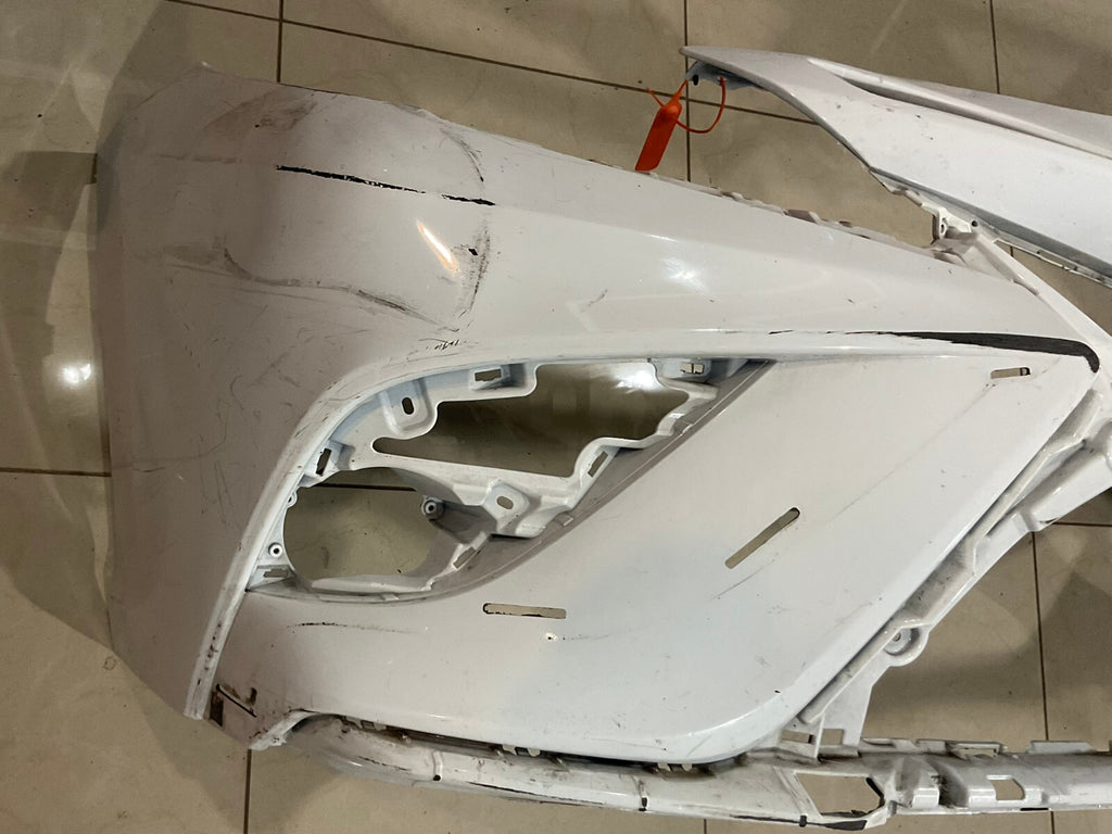 Front Bumper Cover White Toyota Camry SE XSE 2018 2019 52119-06e20 OEM