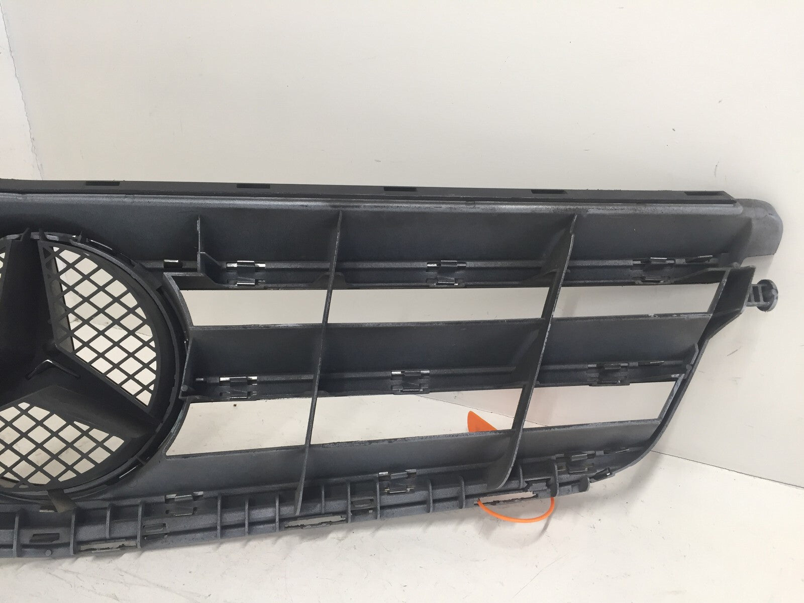 Grille Grill Mercedes C Class C250 C300 2008-2012 A2048800023 OEM
