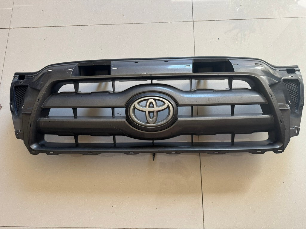 Grille Grill Grey 2005-2010 Toyota Tacoma 53100-04350 OEM