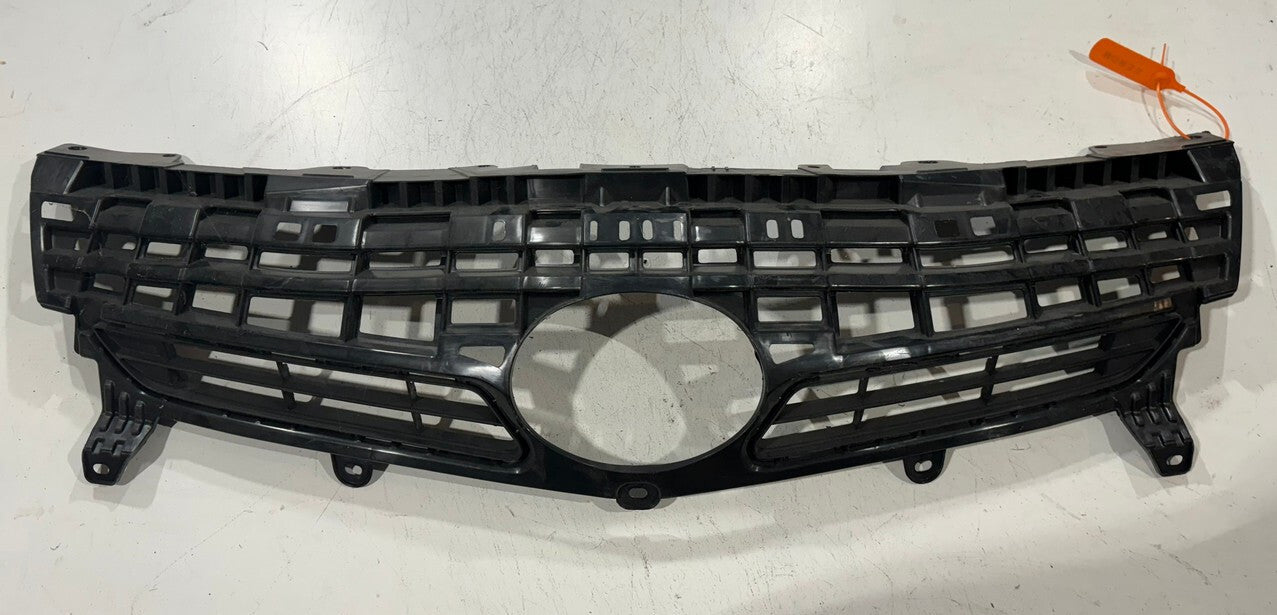 Grill Grille Black 2012-2015 Toyota Prius 5311147040 OEM