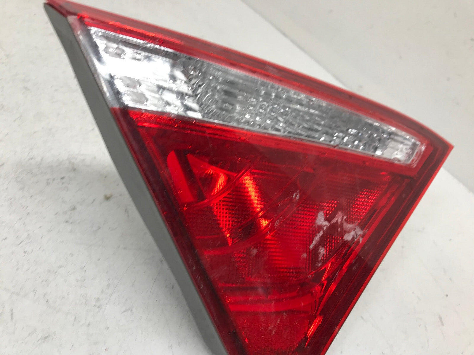 Tail light Damaged Left LH Driver Toyota Camry 2015 2016 2017 8159006410 OEM
