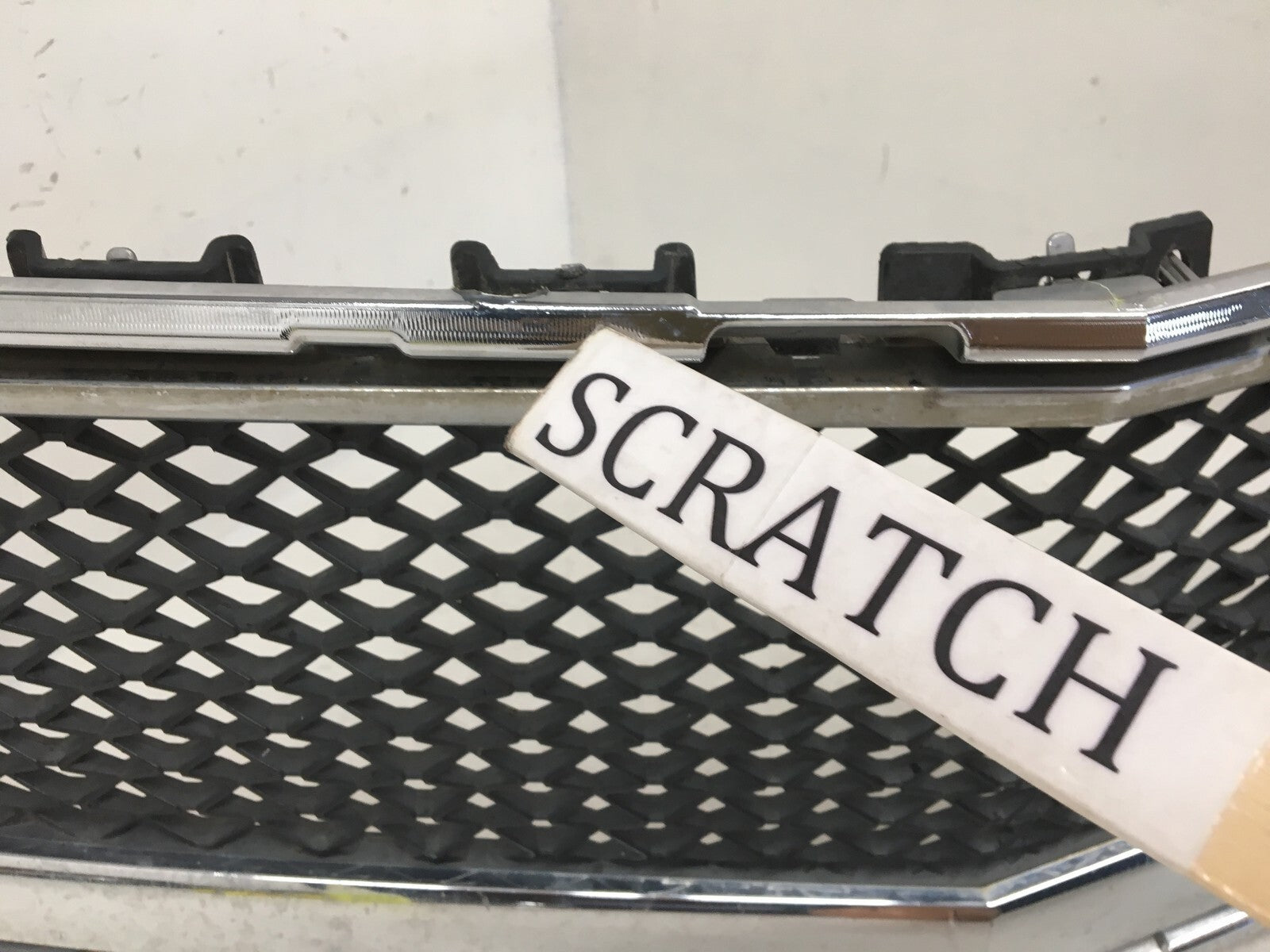 Grille Grill Chevrolet Traverse 2009-2012 20756061 OEM