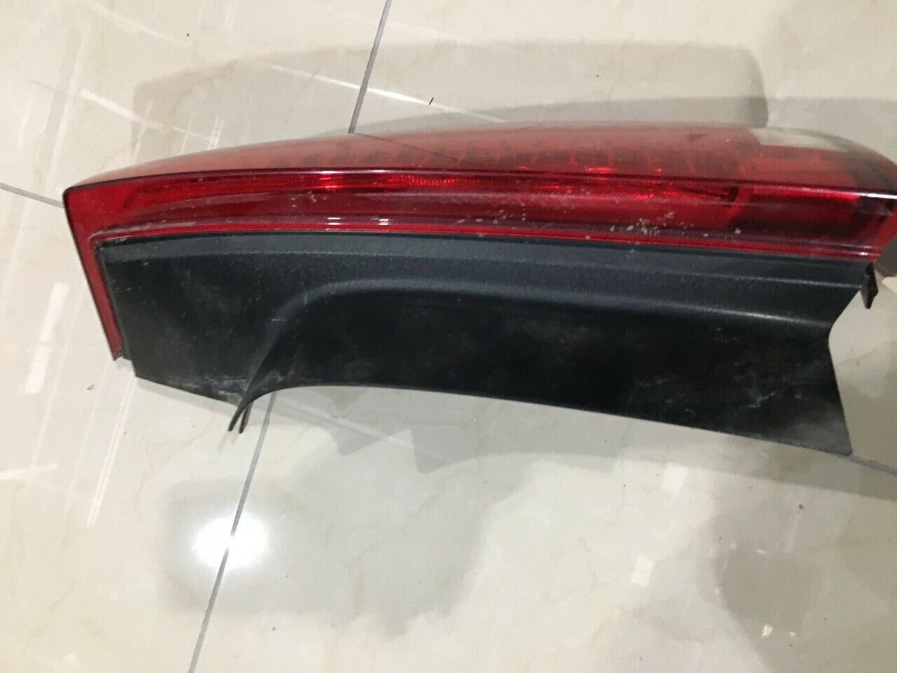 Tail light Damaged Led Right RH Passenger Cadillac CTS Sedan 2008-2014 Original