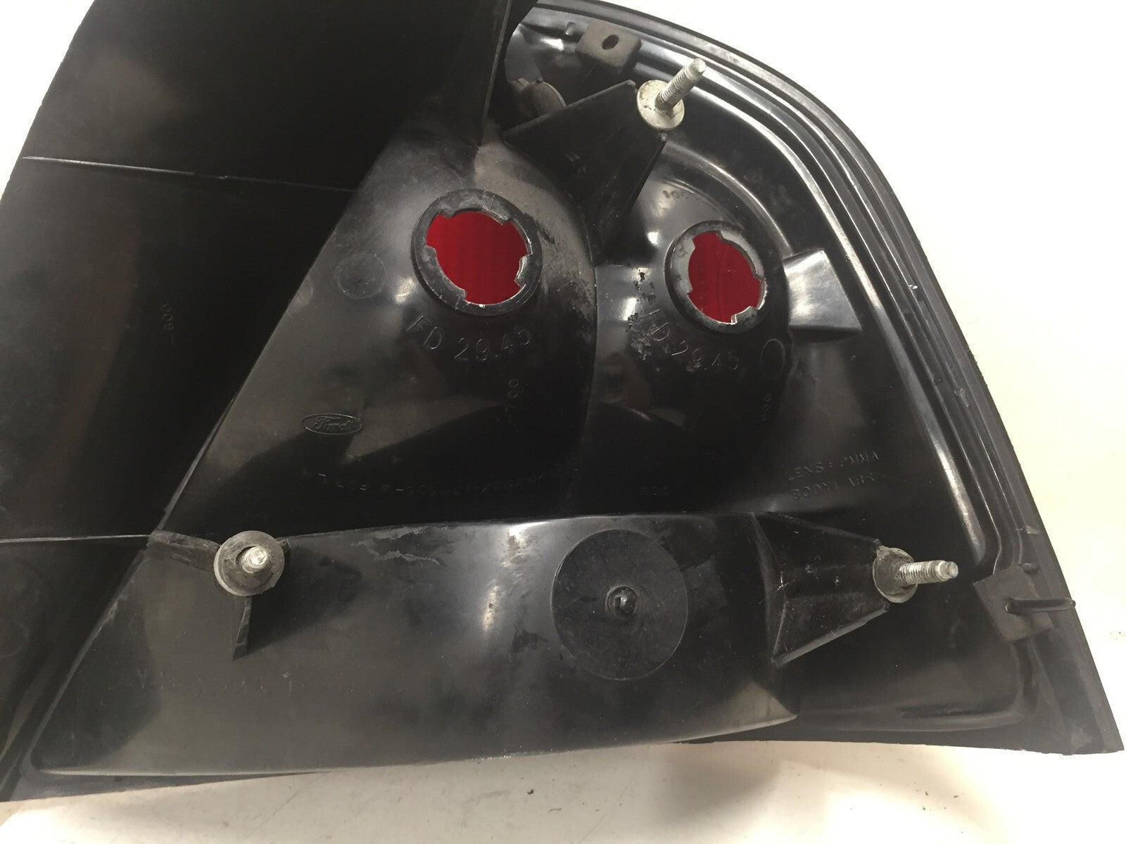 Tail light Damaged Lamp Left Driver Side LH Mercury Grand Marquis 2003-2011 OEM
