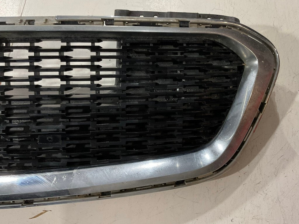 Grill Grille Black/Silver Trim 2014-2016 Chevrolet Malibu 22995181/22995190 OEM