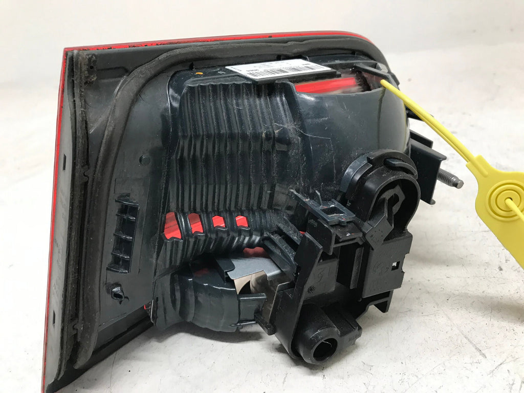 Tail light Damaged Driver Left LH BMW 3 Series F30 2012-2015 7259915-10 OEM