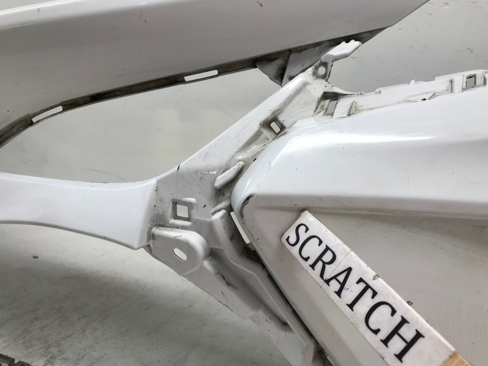 Front Bumper Cover Toyota Camry SE/XSE/Hybrid SE White 2018 2019 CAPA