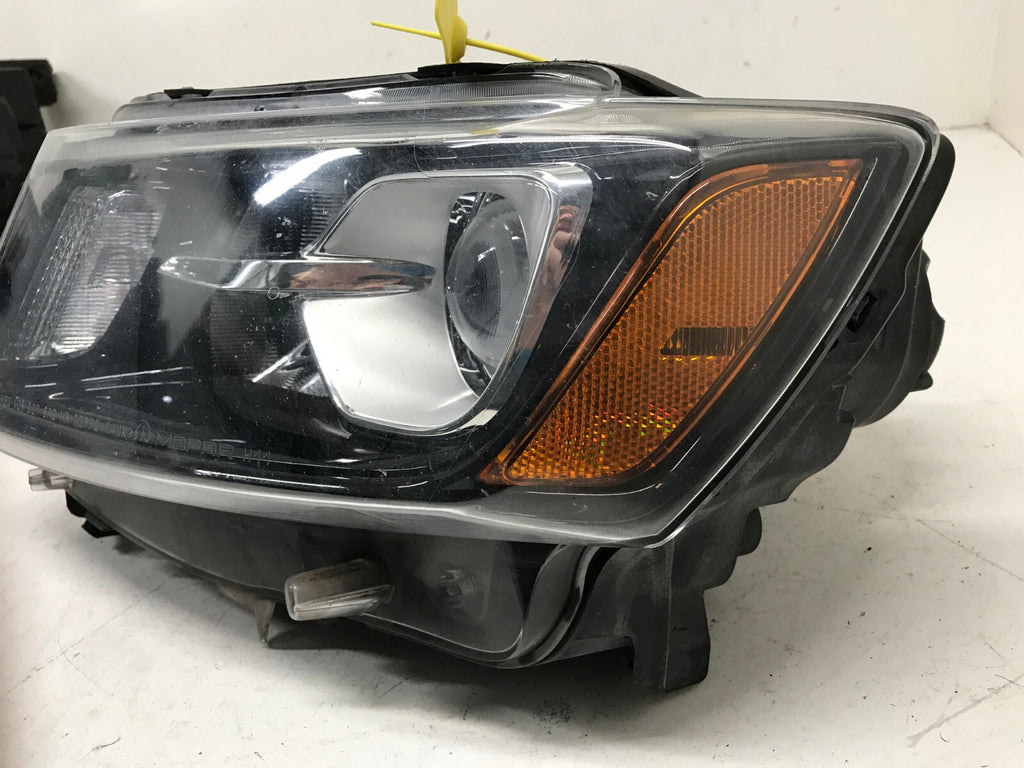 HID Headlight Damaged Driver LH Jeep Grand Cherokee 2014 15 2016 68236109AC OEM