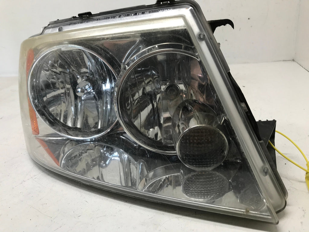 Headlight Damaged Passenger Right RH lincoln Navigator 03-06 331-1189R-ASN OEM