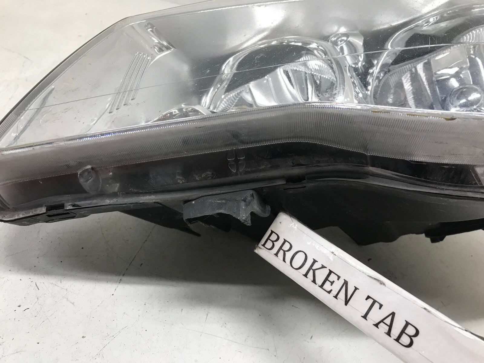 Halogen Headlight Damaged Driver LH Chrysler Town & C 2008-2016 05113337AG OEM