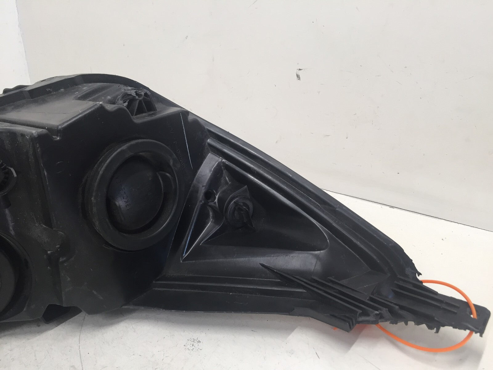 Headlight Damaged Left Driver LH Ford Focus 2015-2018 F1EB-13W030-JF OEM