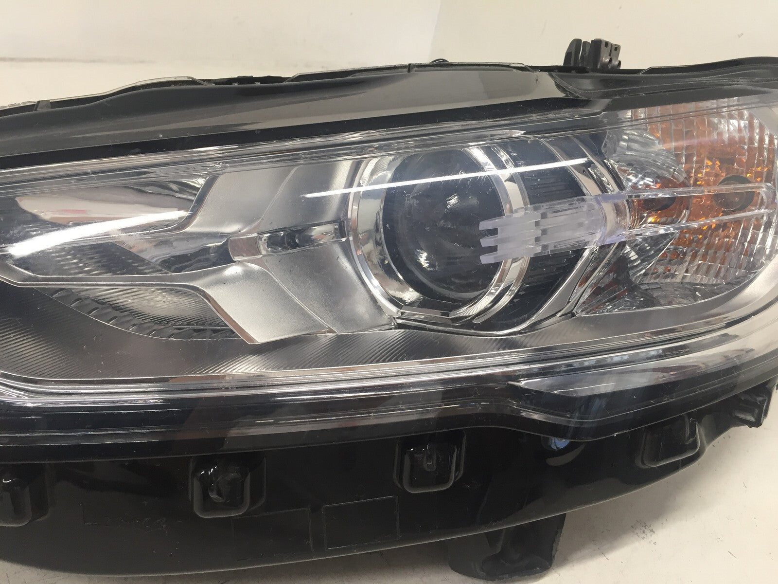 Halogen Headlight Damaged Lamp Ford Fusion Driver LH 17-2020 HS73-13W030-AK OEM