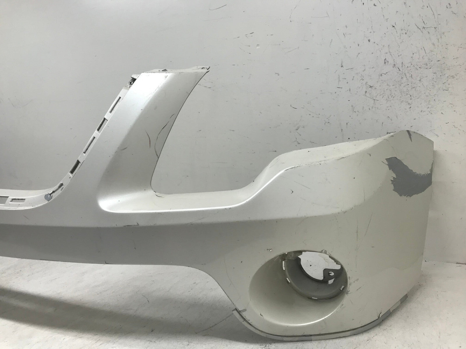 Front Upper Bumper Cover GMC Acadia 2007-2012 10364789 OEM