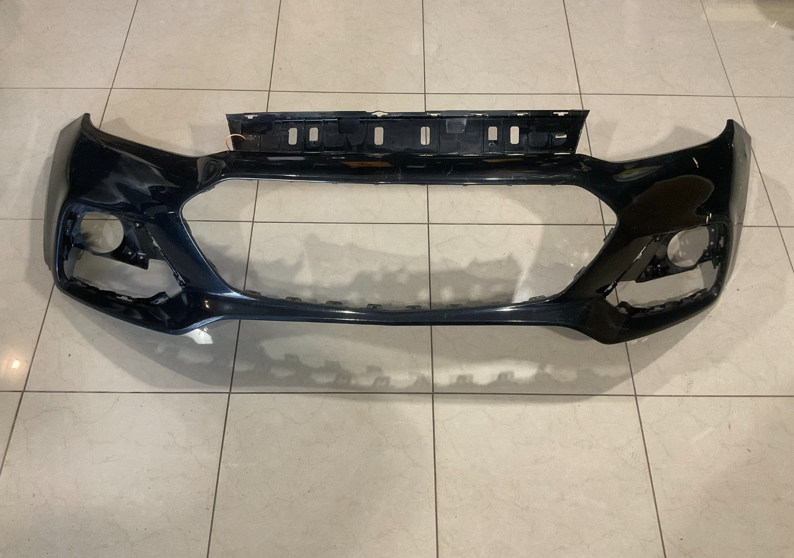 Front Bumper Cover Black 2018 19 20 2021 2022 Chevrolet Chevy Trax 42563389 OEM