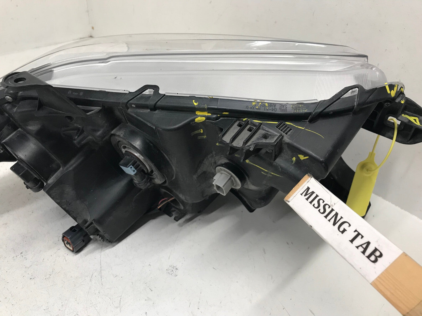 Headlight Damaged Left Driver LH Toyota Tacoma 2016-2021 8115004250 OEM