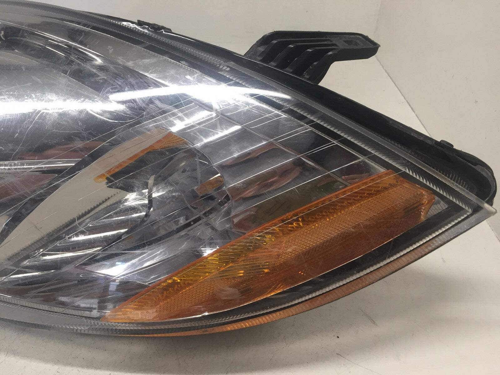 Halogen Headlight Damaged Driver LH Mitsubishi Eclipse 2006-2011 8301A511 OEM