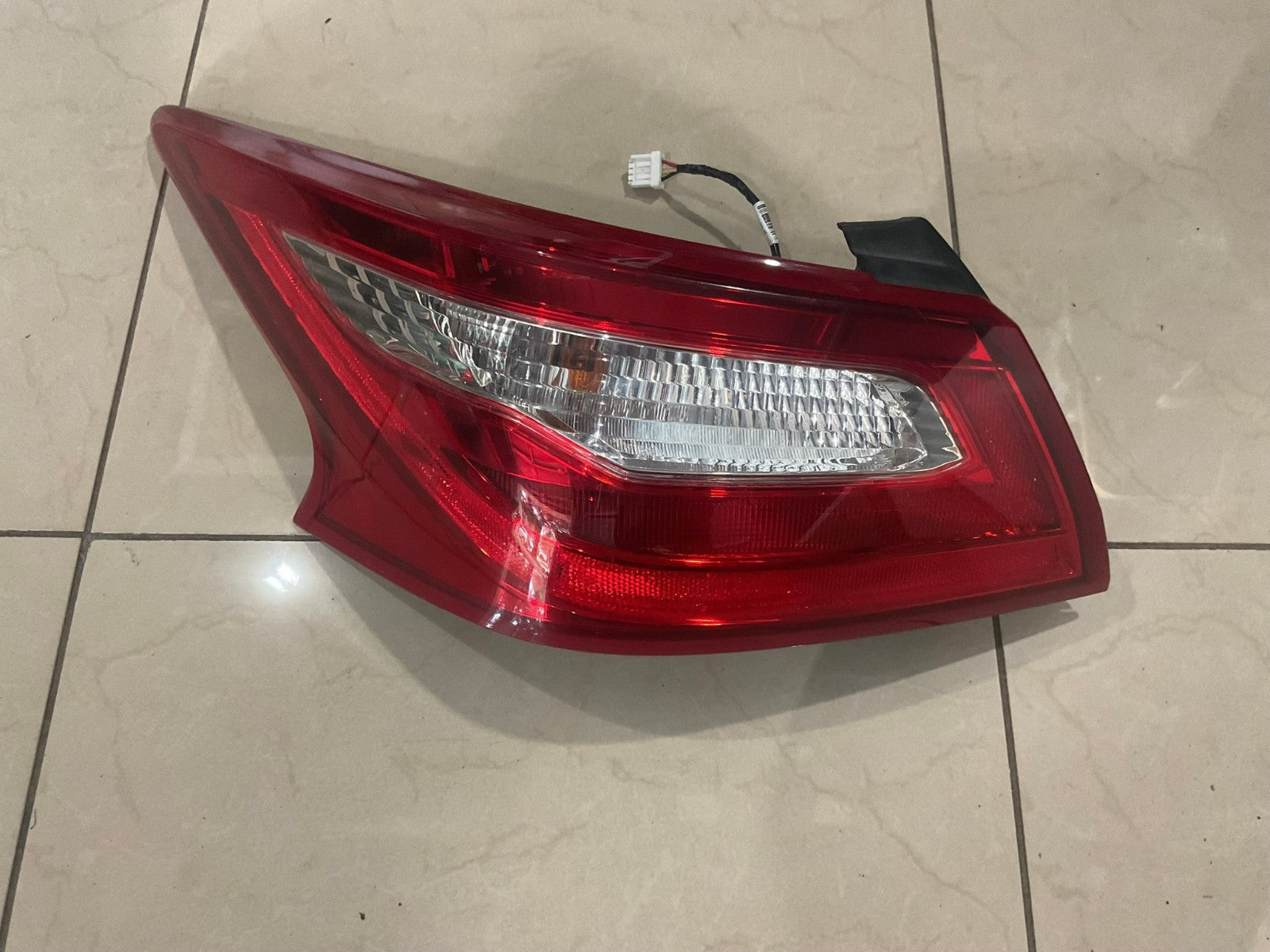 Tail Light Left LH Driver 2016-2018 Nissan Altima CAPA