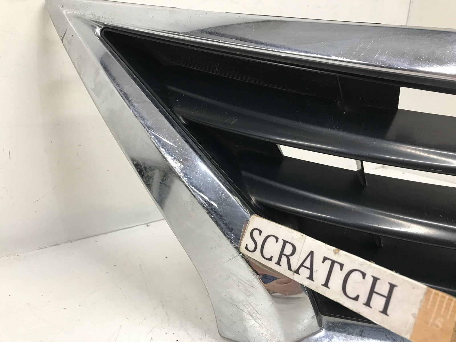 Grill Grille 15-19 Nissan Versa Sedan 62310-9KM0A OEM