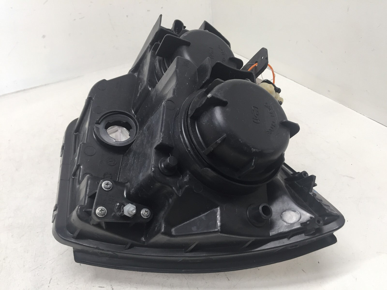 Headlight Damaged Right 2008-2010 Saturn Vue 12-2014 Captiva Sport 2503306 OEM