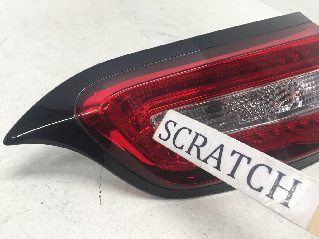 Inner Tail light Damaged Lamp Passenger Jeep Cherokee 14-2018 68102920AC OEM