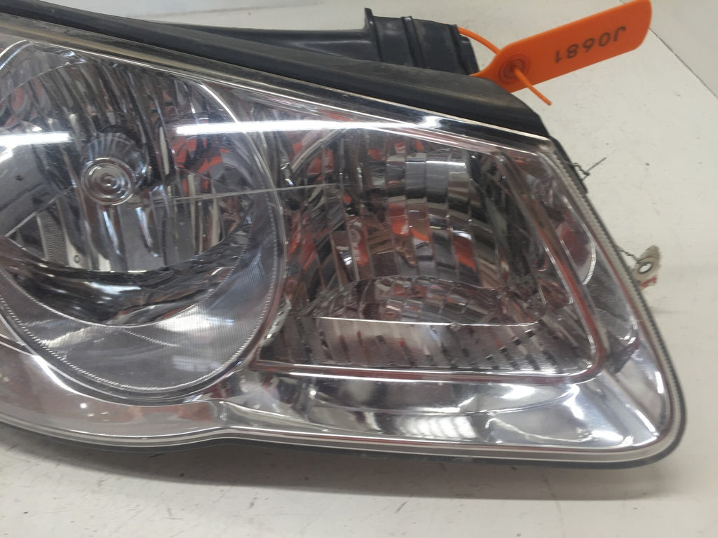 Headlight Damaged Right Passenger RH Hyundai Elantra 2010 921022H051 OEM