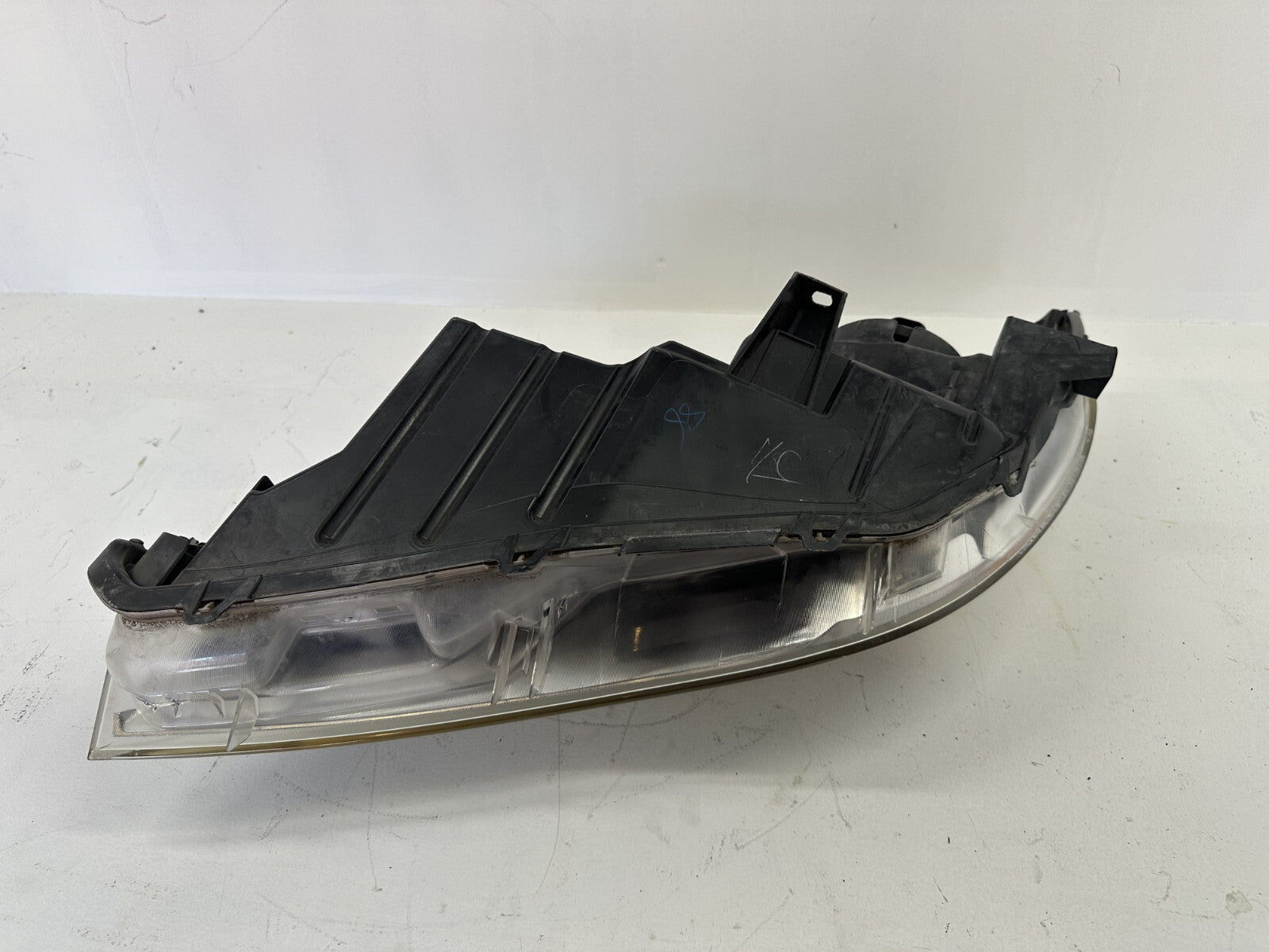 Headlight Damaged Right Passenger RH 2015 2016 2017 Toyota Camry 8111006C80 OEM