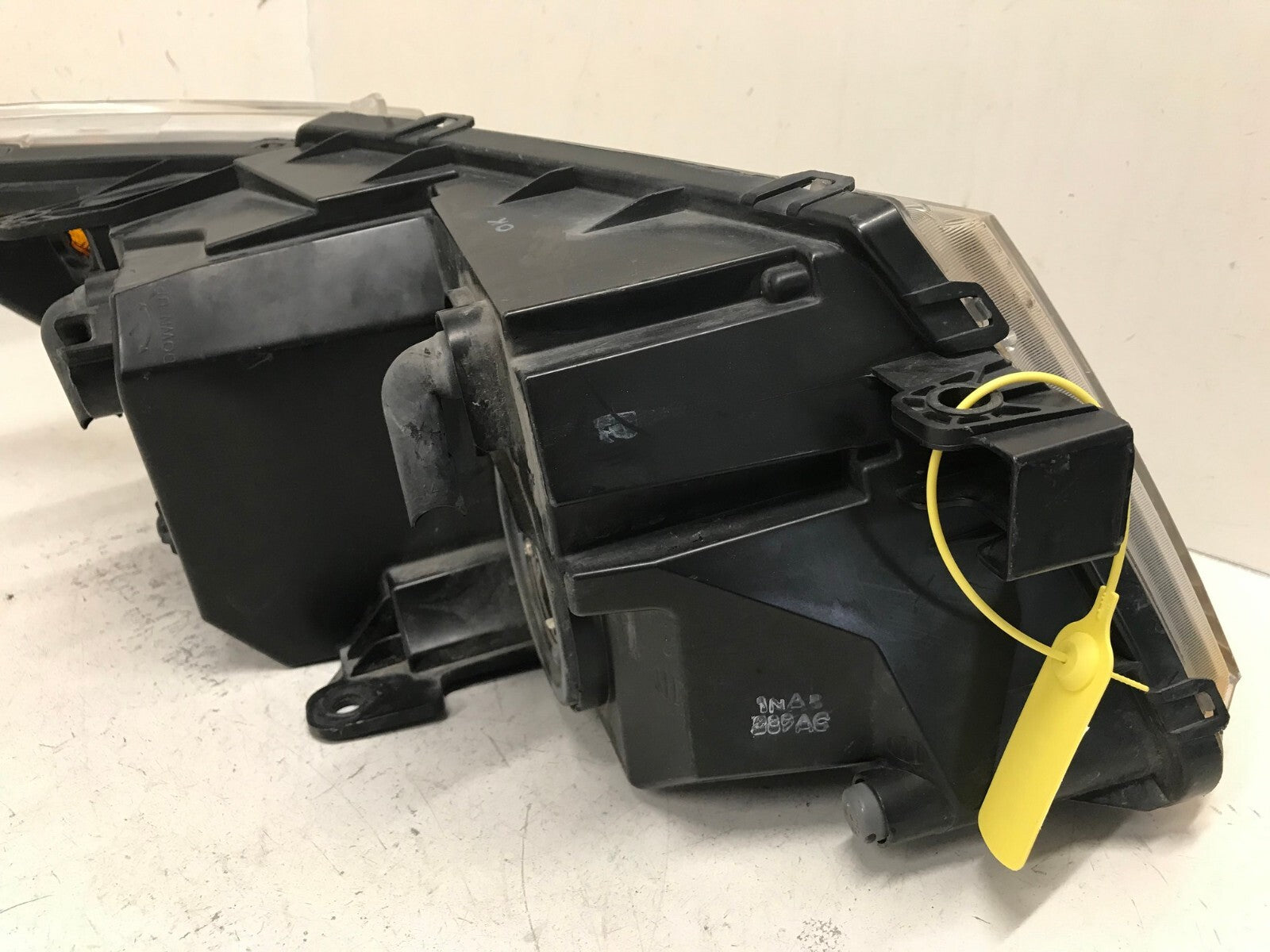 Headlight Damaged Driver LH Left 2014-2020 Dodge Journey 68200085AB OEM