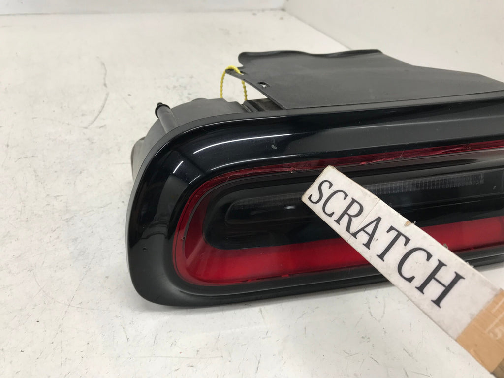 Tail light Damaged Left LH Driver Dodge Challenger 2015-2019 68174069AF OEM