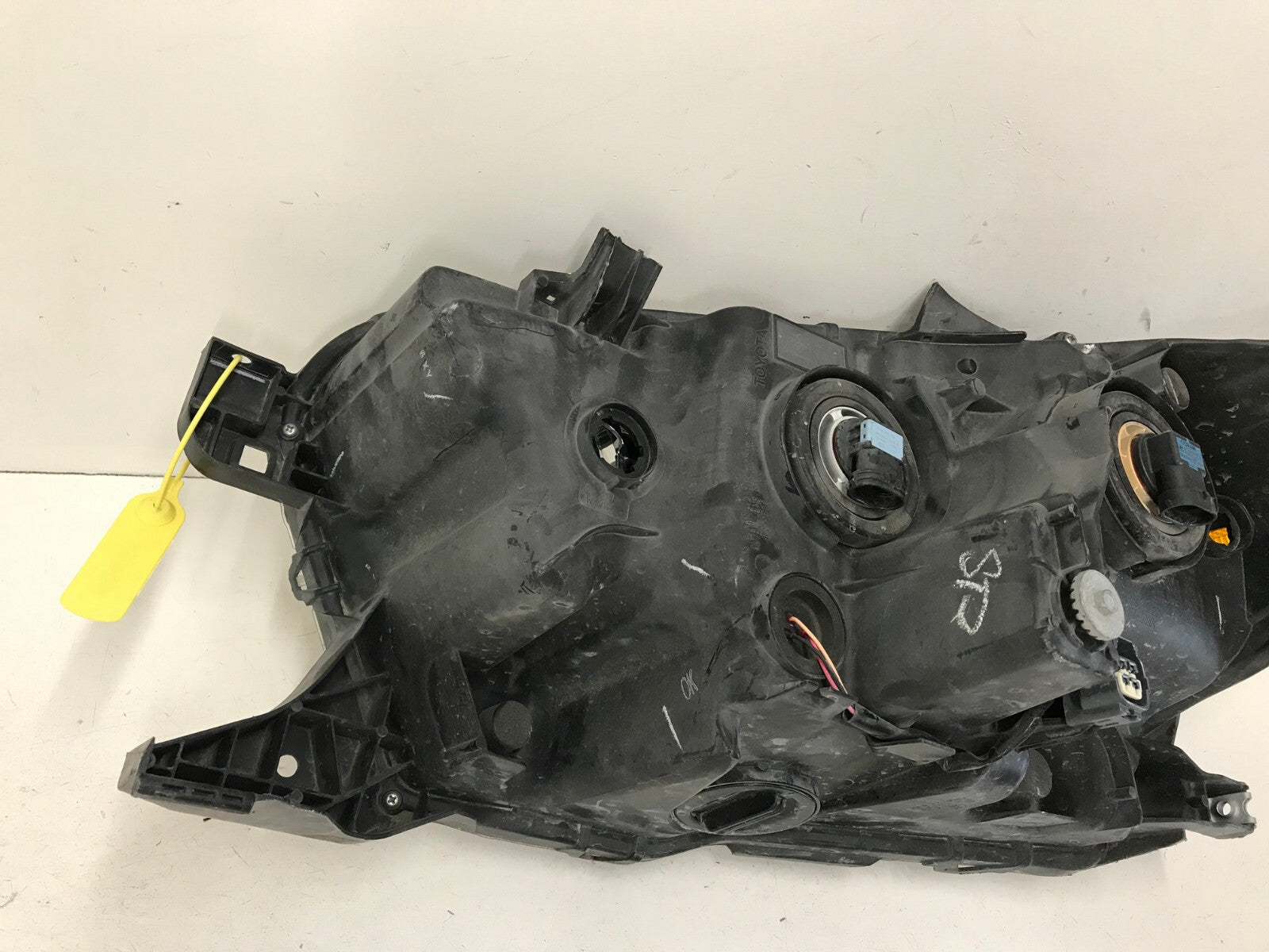 Headlight Damaged Right Passenger RH Toyota Tacoma 2016-2018 8111004270 OEM2