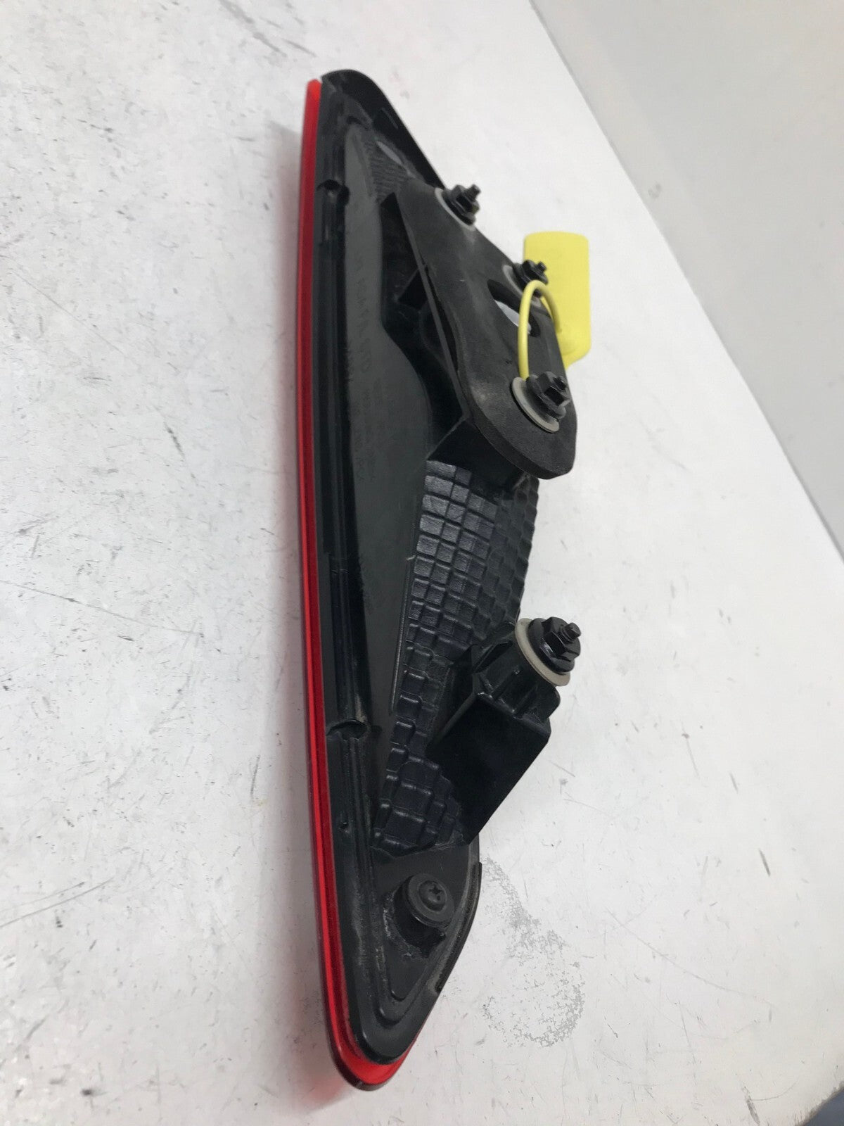 Tail light Damaged LH Driver 2019 - 2020 Hyundai Elantra 92403-F3500 OEM