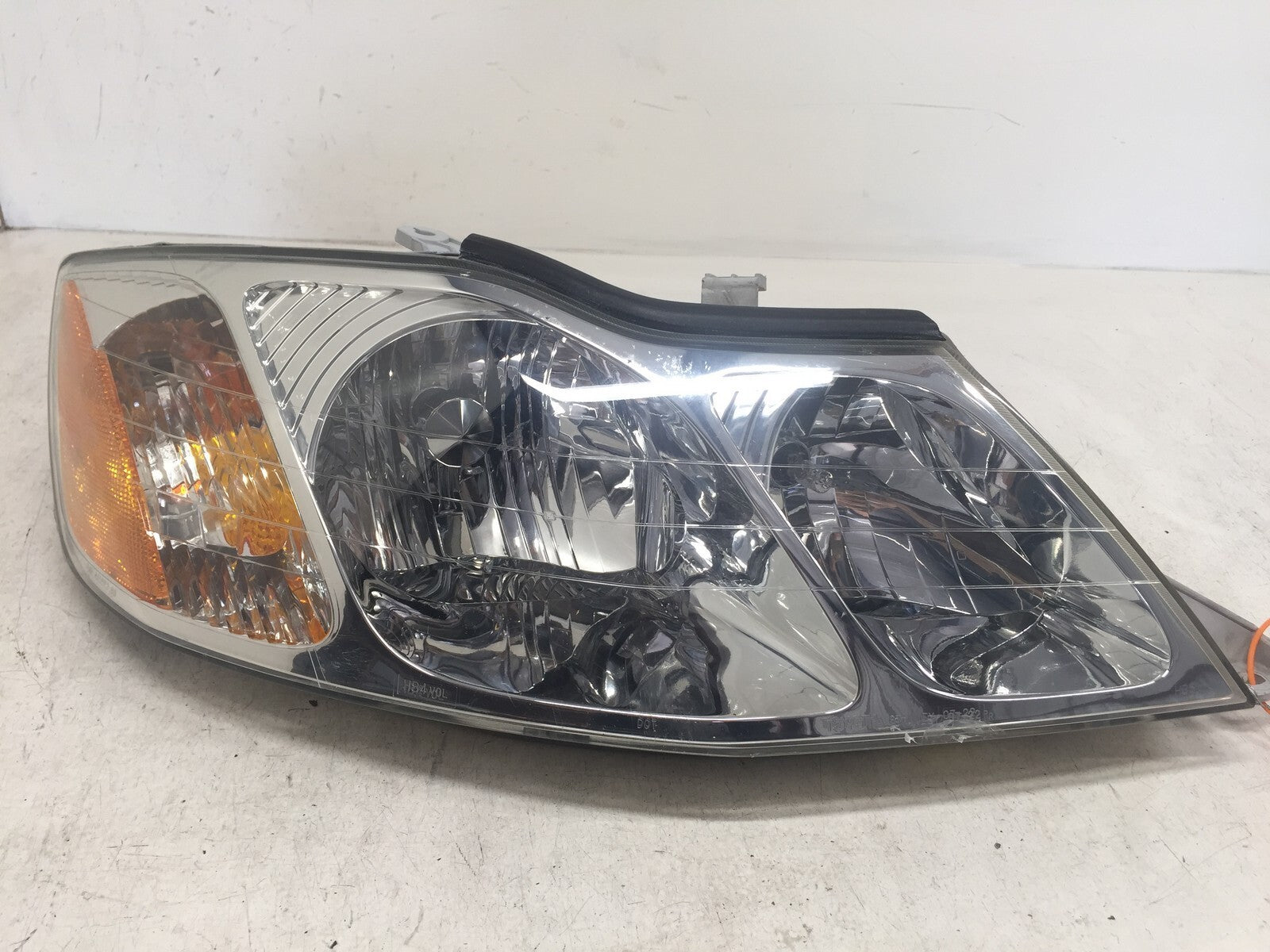 Headlight Damaged Right Passenger RH Toyota Avalon 2000-2004 CAPA