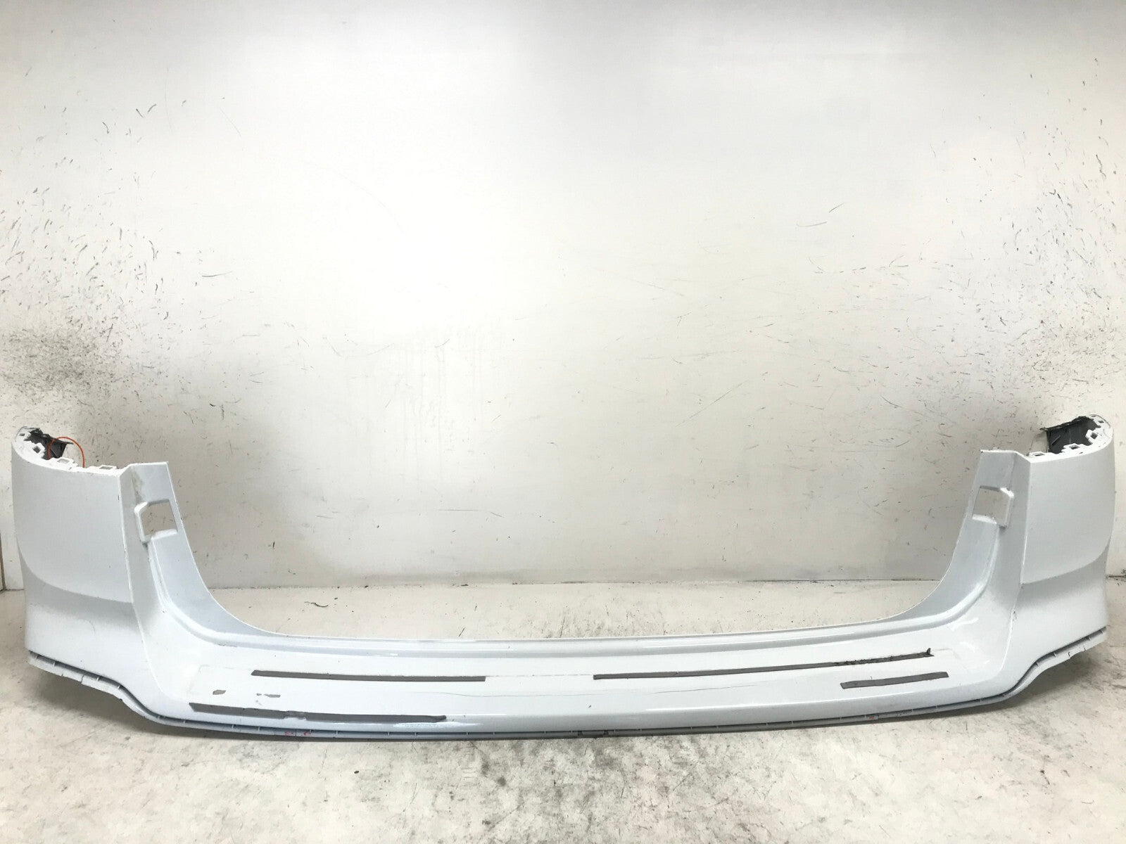 Rear Bumper Cover White Volkswagen Taos 2022-2023 2GJ807521 OEM