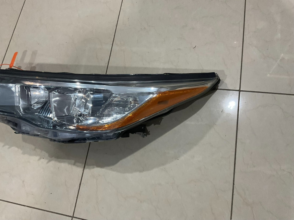 Headlight left LH Driver Toyota Highlander 2014 2015 2016 CAPA
