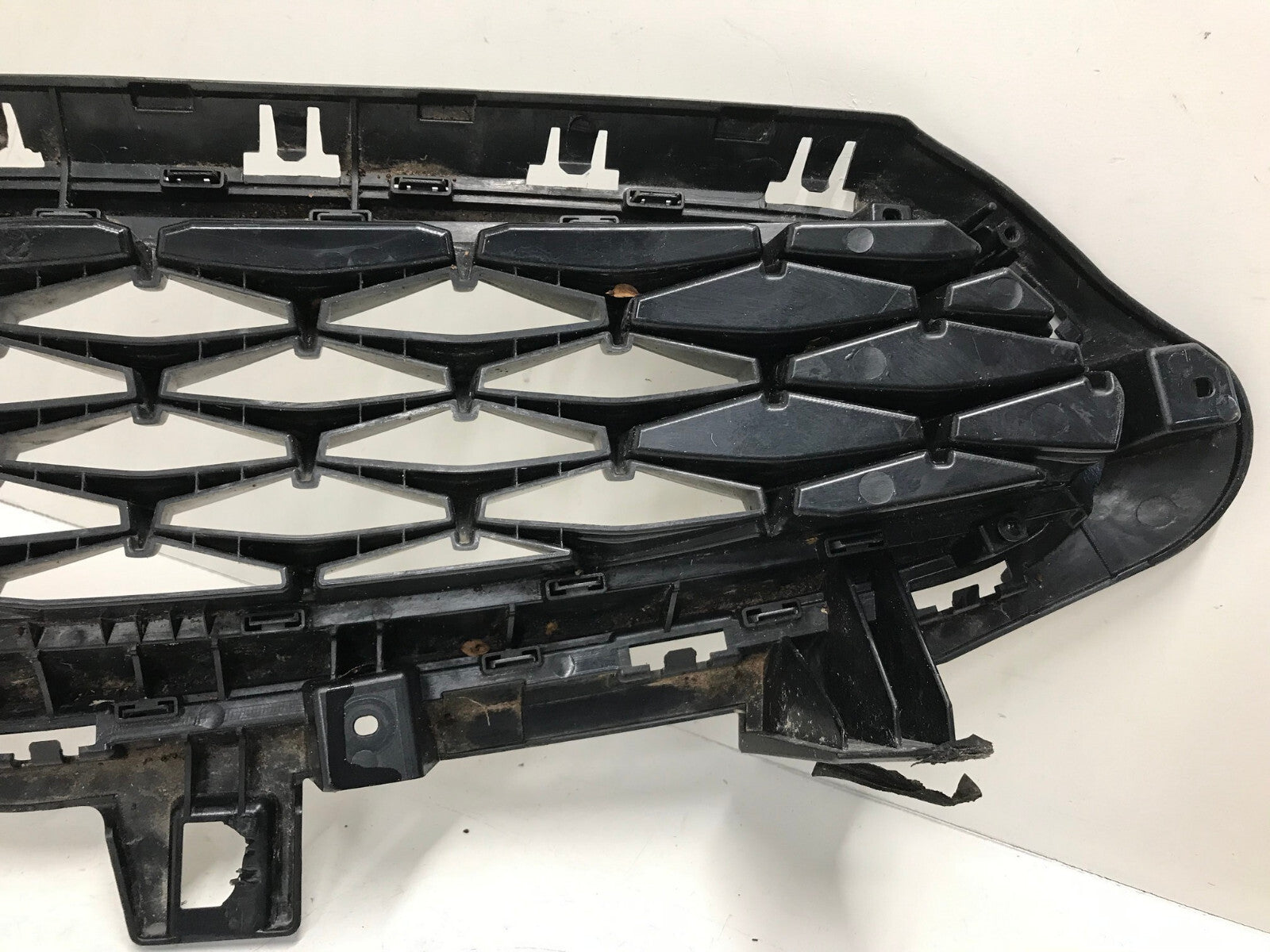 Grill Grille 2019-2021 Kia Forte 86351-M6000 OEM