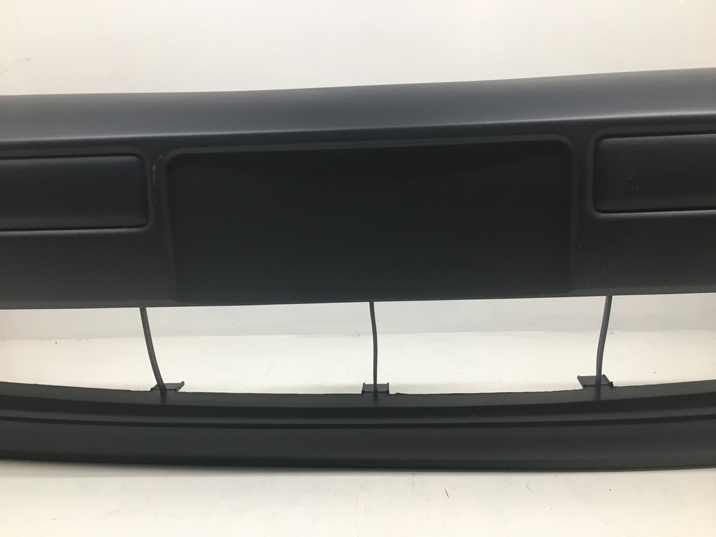 Front Bumper Cover Ford Focus w/ fog lamp holes Never painted 2000-2004 OEM
