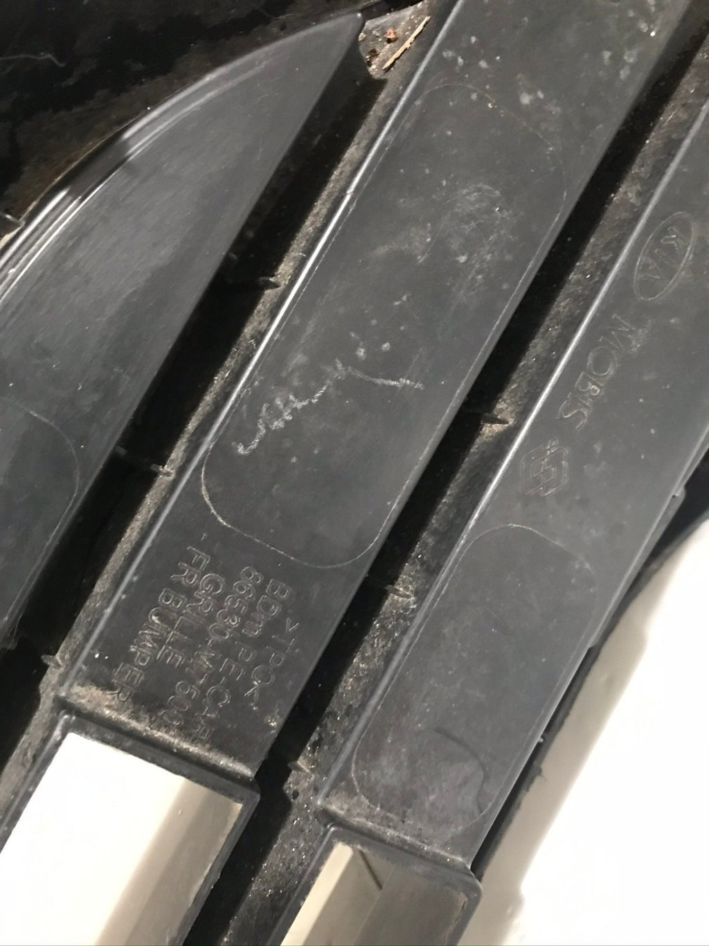 Grill Grille Black Kia Forte 2022-2024 86530-M7500 OEM