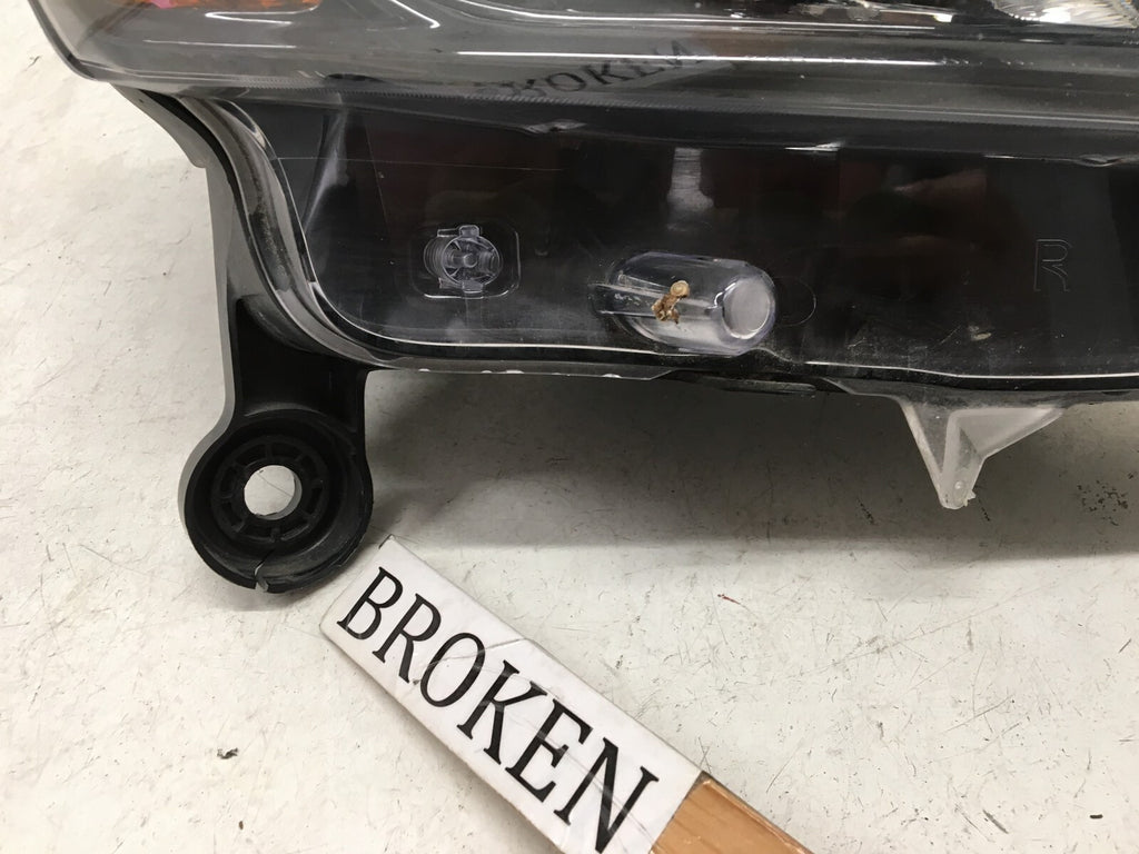 Headlight Damaged Passenger RH Jeep Grand Cherokee 2014 2015 68236108AC OEM