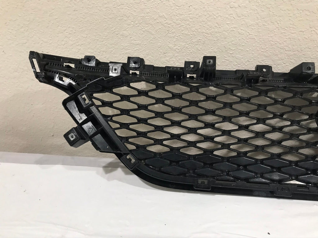 Grill Grille Black Chrysler Pacifica Lower Grille 2020 2021 6WF63TRMAB OEM