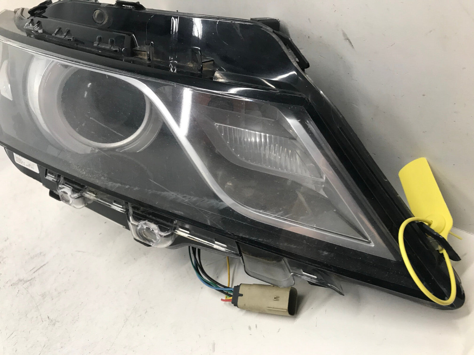 Headlight Damaged Right RH Chevy Impala Xenon 18-2020 PARTS ONLY 84160413 OEM