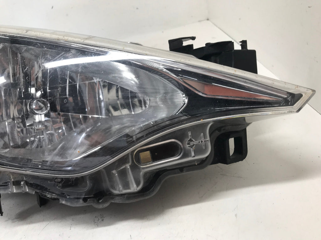 Headlight Damaged Right RH Toyota Yaris Sedan Scion iA 16-2020 81130WB001 OEM