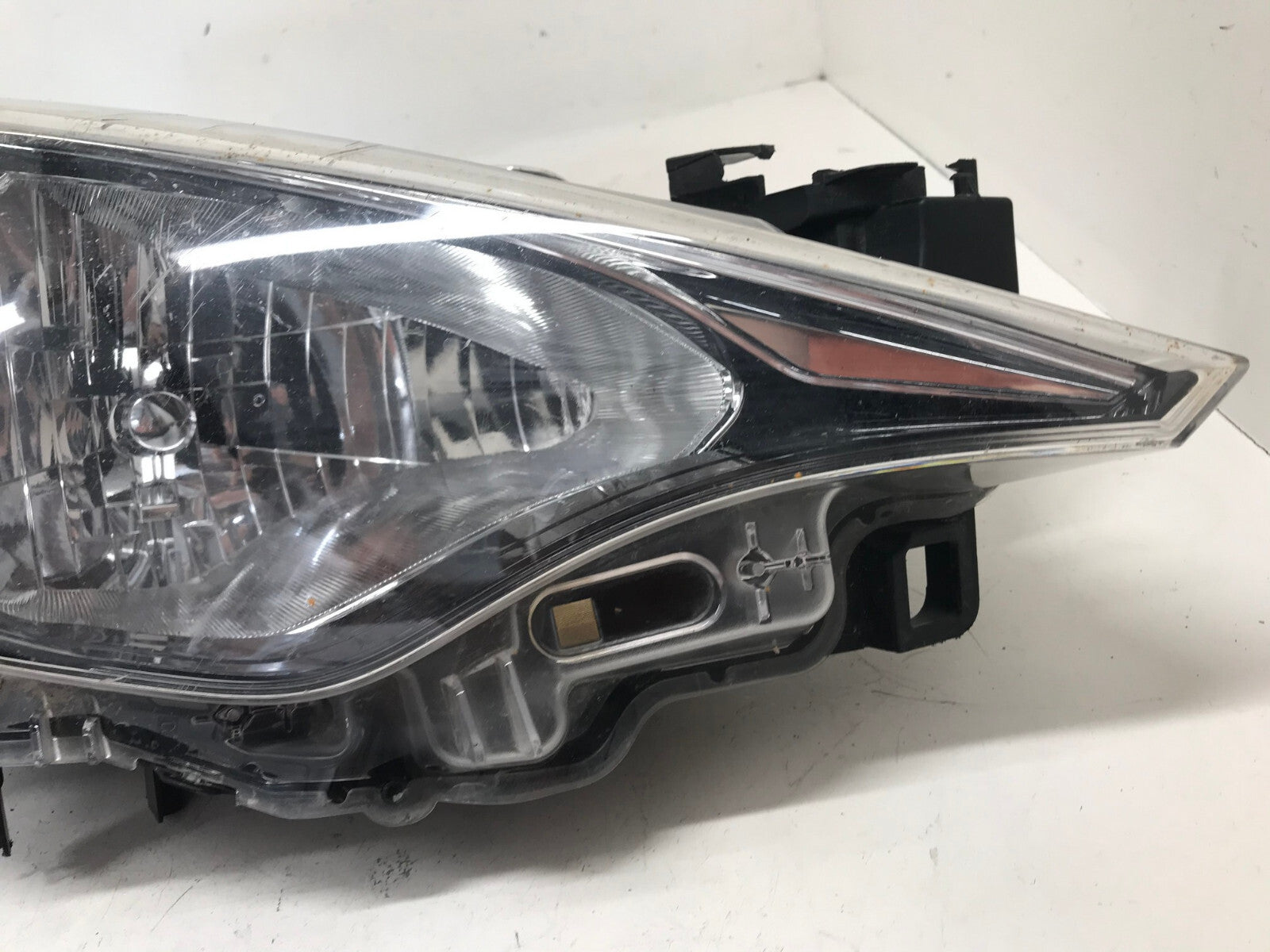 Headlight Damaged Right RH Toyota Yaris Sedan Scion iA 16-2020 81130WB001 OEM