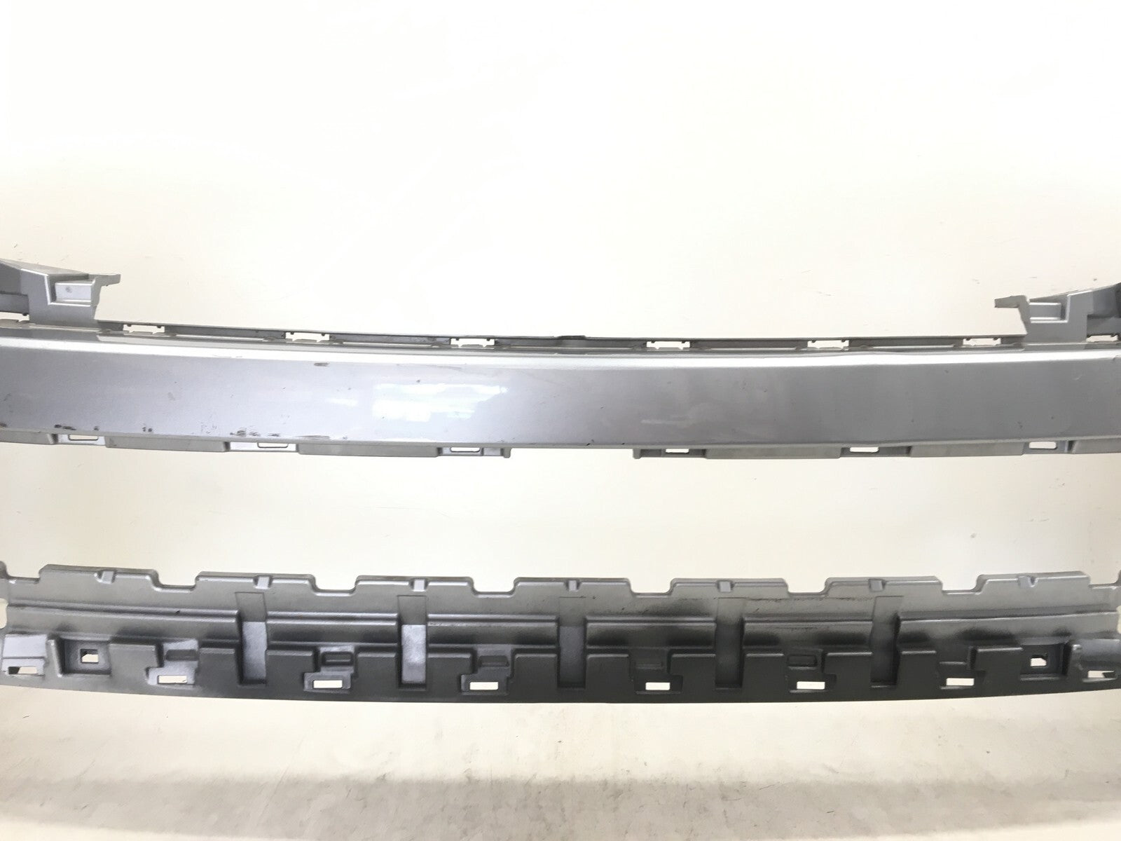 Front Bumper Cover Toyota Highlander LE Plus XLE SE Limited 1J9 2017-2019 OEM