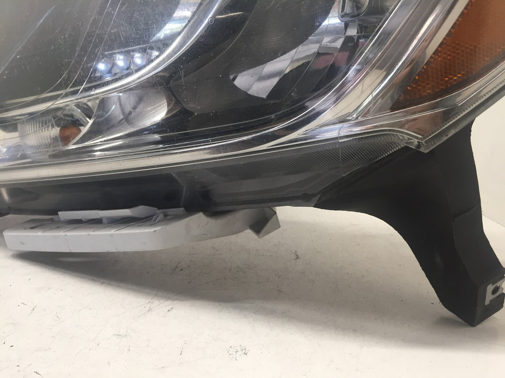 Headlight Damaged Lamp Driver LH Nissan Pathfinder 2013-2016 26060-3KA0A OEM