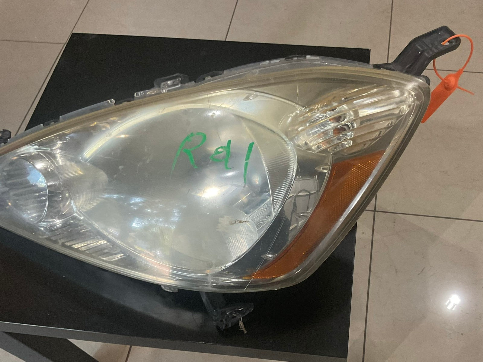 Headlight Left Driver LH 2010 Honda Fit Sport CAPA